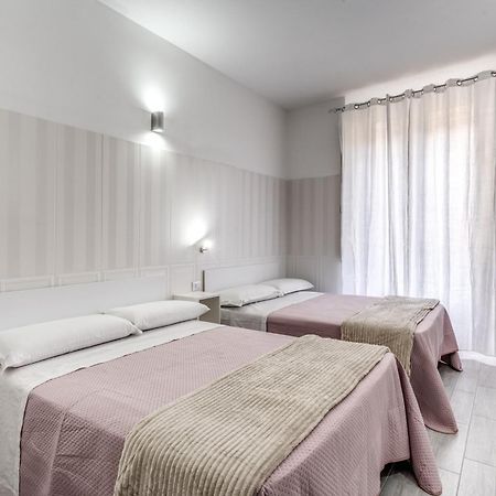 Hotel Altadomus Roma Esterno foto