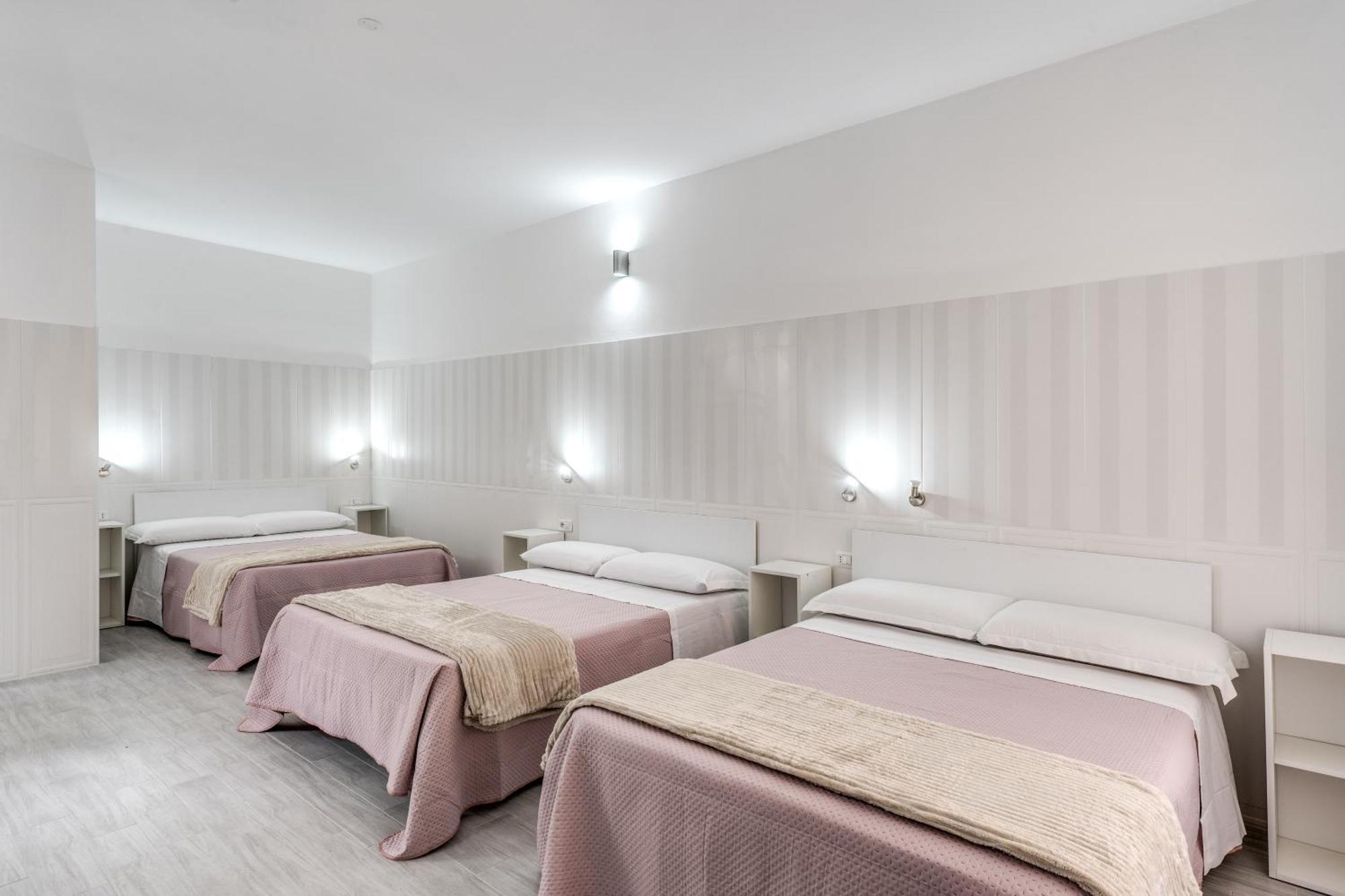 Hotel Altadomus Roma Esterno foto