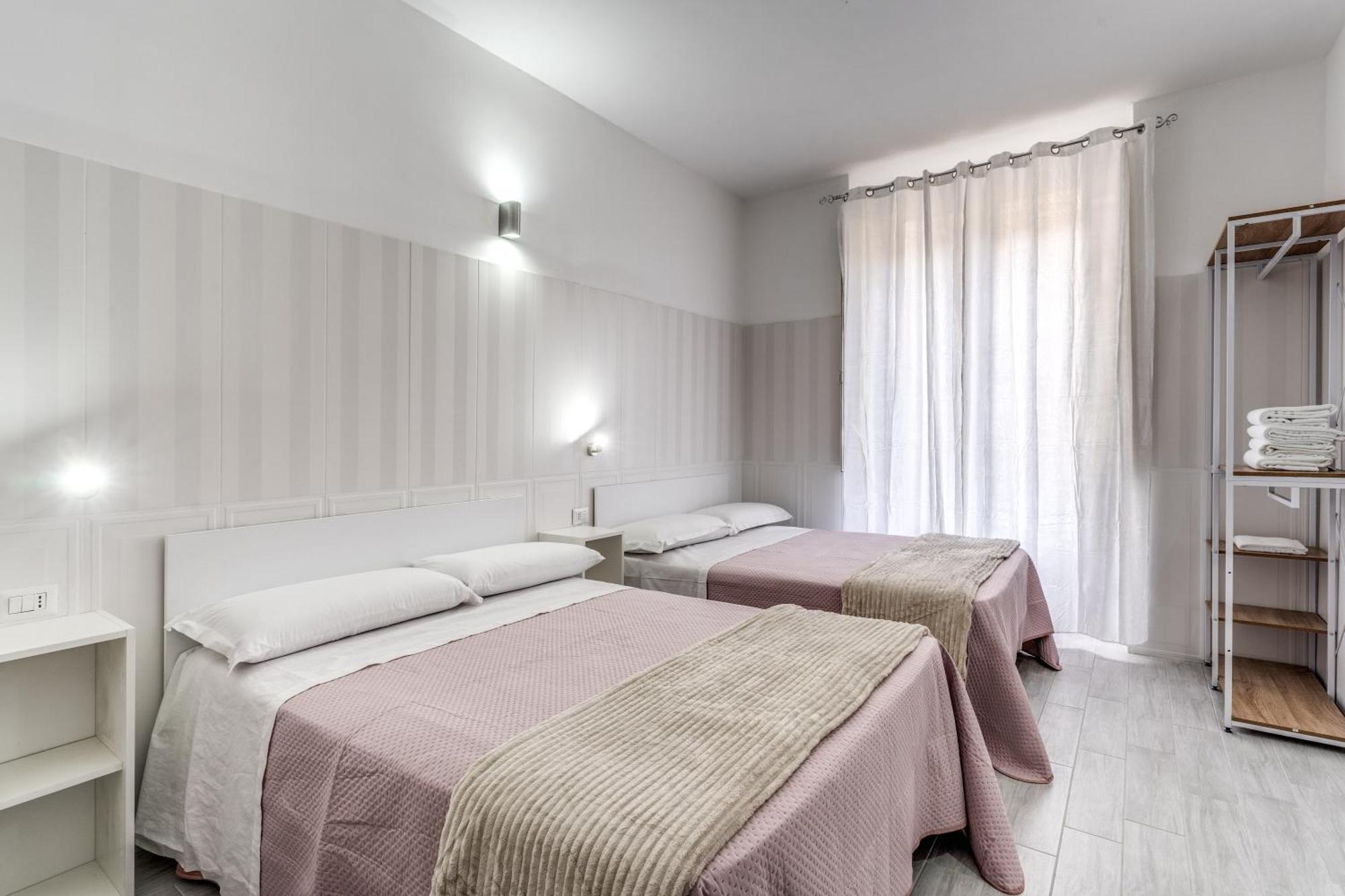 Hotel Altadomus Roma Esterno foto